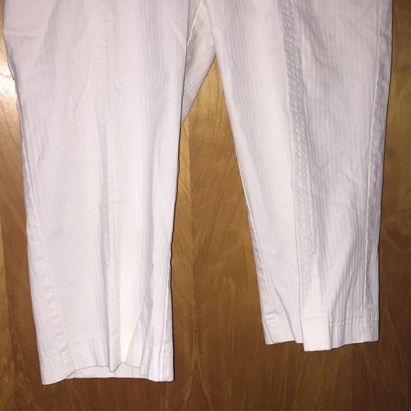 White San Francisco Capri Pants Size 9 - Picture 3 of 7
